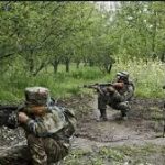 इनामी नक्सली की तलाश में चलाये जा रहे अभियान के दौरान चाईबासा के टोटो इलाके में सुरक्षाबलों के साथ नक्सली का मुठभेड़