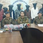 जमशेदपुर के सबिना कॉलोनी स्थित मकान से गैगस्टर मनीष सिंह का गुर्गा समेत सात अपराधी हथियार के साथ धराया