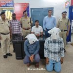 हटिया रेलवे स्टेशन में हाई स्पीड डीजल फ्यूल वाल्व से डीजल चोरी में शामिल रेलवे कर्मचारी के साथ कंपनी का साइट इंजीनियर गिरफ्तार