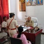 नगर उंटारी महिला थाना और हरिहरपुर ओपी का एसपी ने किया निरीक्षण, लंबित मामलों की समयबद्ध अनुसंधान का निर्देश