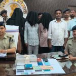 नेपाल से तेलांगना तक फैले हेरोइन तस्करी के इंटरनेशनल सिंडिकेट का किशनगंज पुलिस ने किया पर्दाफाश, पार्षद पति समेत तीन तस्कर गिरफ्तार