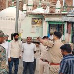 आगामी बकरीद पर्व के मद्देनजर कोडरमा एसपी ने विभिन्न थाना क्षेत्रों के संवेदनशील इलाको का किया निरीक्षण