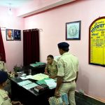 बोकारो एसपी का तेनुघाट ओपी, कोर्ट और गोमिया थाना का औचक निरीक्षण: लंबित कांडों के शीघ्र निष्पादन और सीसीटीएनएस अपडेशन के सख्त निर्देश