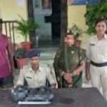 भागलपुर के गोधटा गांव स्थित घर में पुलिस ने छापेमारी कर गांजा किया बरामद, पति-पत्नी गिरफ्तार