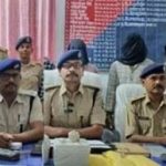 सिमरी बख्तियारपुर में शर्मा चौक स्थित किराए के मकान में चल रहा था स्मैक का खेल, 3 दबोचे गए, 2.11 लाख कैश बरामद