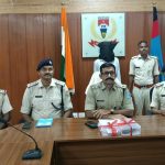 हथियार लेकर लेवी वसूलने निकला युवक गिरफ्तार, पीएलएफआई से जुड़े होने के मिले संकेत