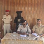 बोकारो में टॉवर से केबल और AC वायर चोरी करने वाला शातिर आरोपी गिरफ्तार, सामान बरामद