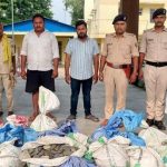 भोजपुर में अवैध सिक्कों की बड़ी खेप बरामद: वाहन चेकिंग के दौरान 13.87 लाख के सिक्कों से लदी पिकअप जब्त, दो गिरफ्तार