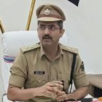 शराब तस्करों का पीछा कर रहे एक्साइज सिपाही की गोली लगने से मौत मामले में मद्यनिषेध दरोगा और तीन जवान गिरफ्तार